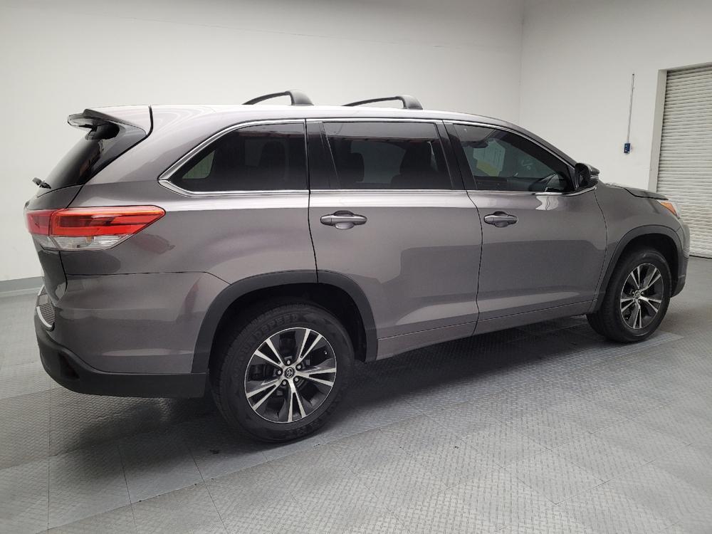 used 2018 Toyota Highlander car, priced at $19,795