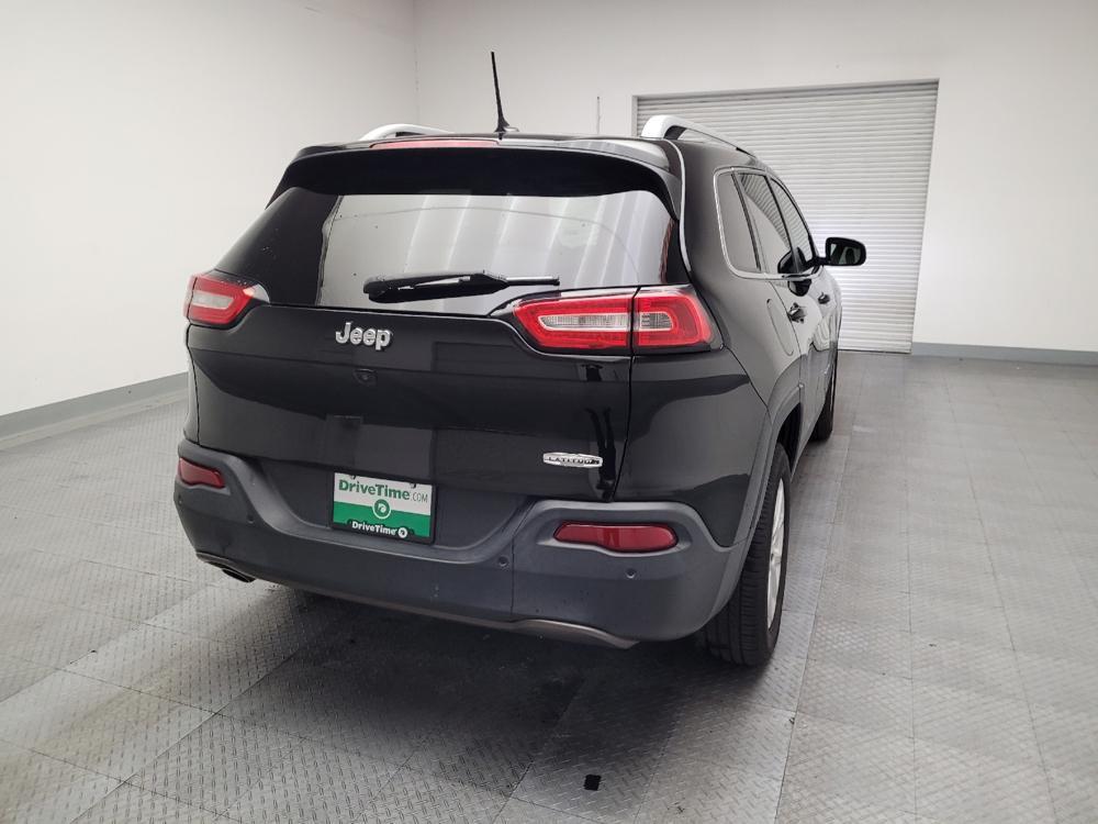 used 2018 Jeep Cherokee car, priced at $15,995