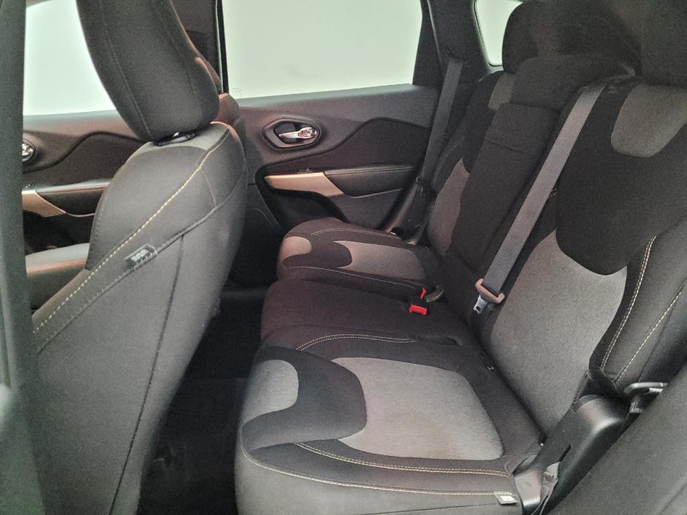 used 2018 Jeep Cherokee car, priced at $15,995