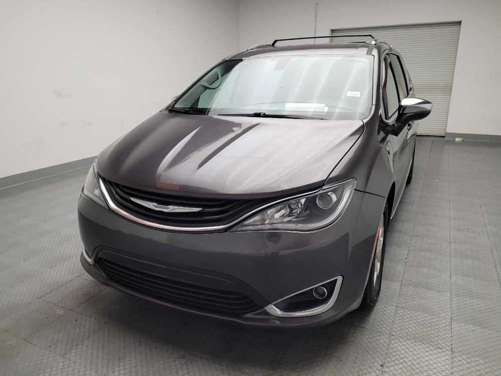 used 2018 Chrysler Pacifica Hybrid car, priced at $15,595