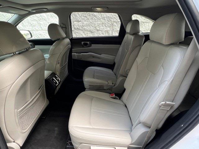 used 2023 Kia Sorento car, priced at $29,987