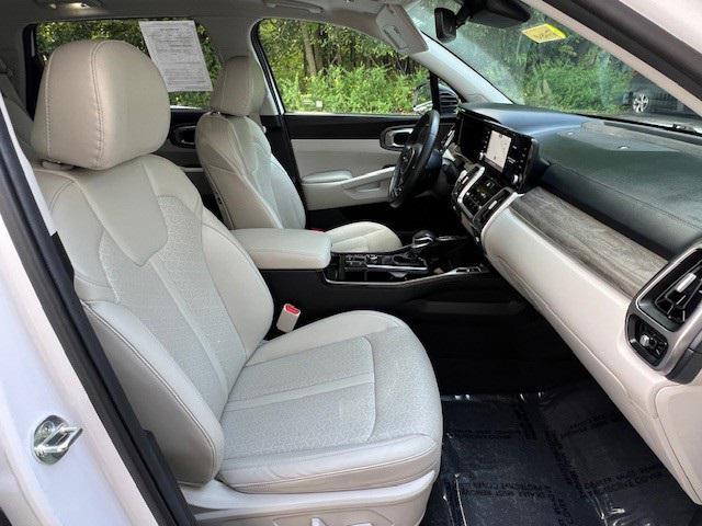 used 2023 Kia Sorento car, priced at $29,987