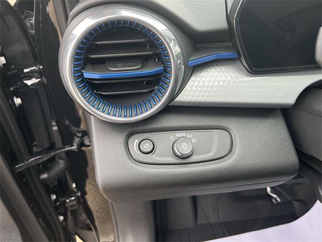 new 2026 Chevrolet Trax car