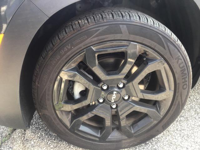 used 2024 Kia Seltos car, priced at $26,150