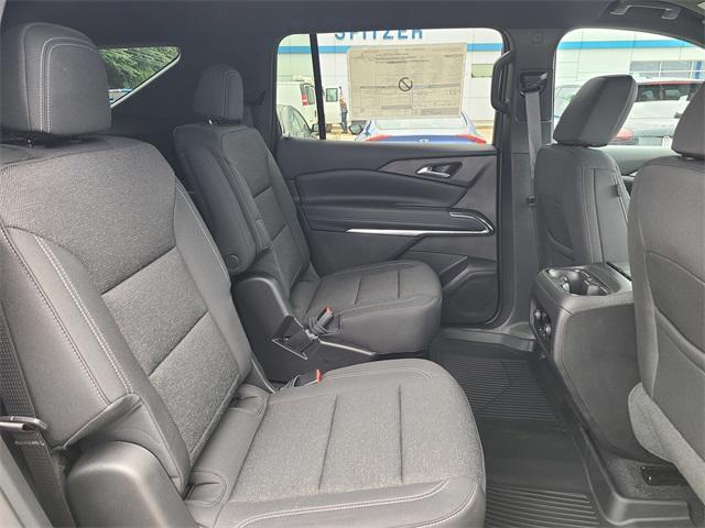 new 2025 Chevrolet Traverse car, priced at $43,355