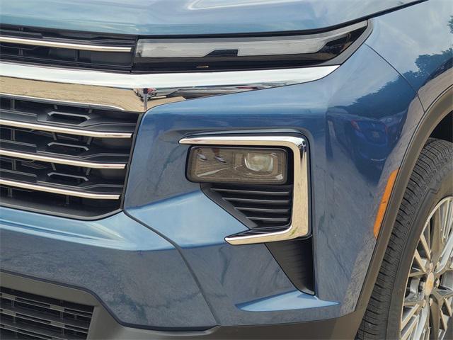 new 2025 Chevrolet Traverse car, priced at $43,355