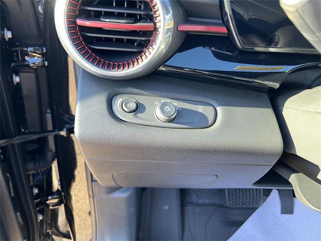 new 2026 Chevrolet Trax car