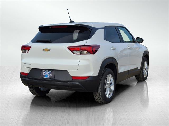 new 2025 Chevrolet TrailBlazer car, priced at $23,405