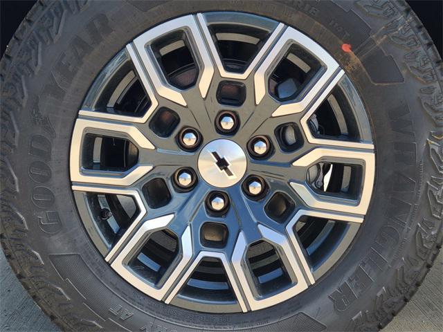 new 2025 Chevrolet Colorado car, priced at $44,686