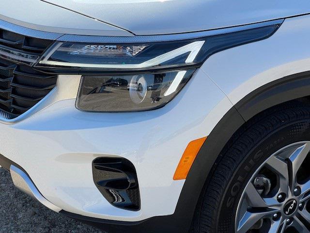 used 2024 Kia Seltos car, priced at $21,985