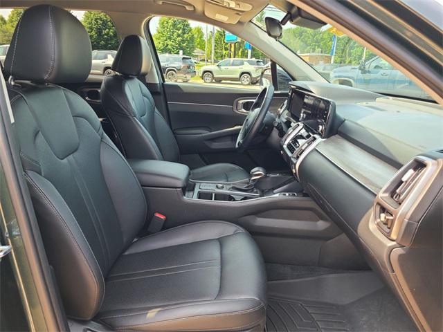 used 2022 Kia Sorento car, priced at $29,144