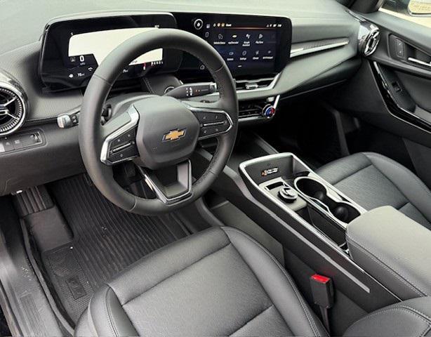 new 2026 Chevrolet Equinox car, priced at $32,340