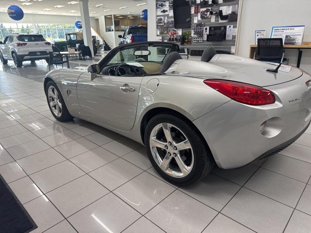 used 2006 Pontiac Solstice car, priced at $12,974