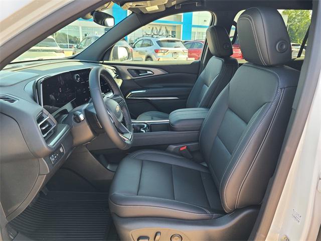 new 2025 Chevrolet Traverse car, priced at $44,310