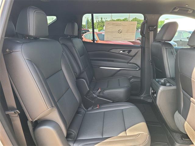 new 2025 Chevrolet Traverse car, priced at $44,310