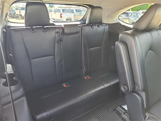 used 2023 Toyota Highlander car, priced at $43,560