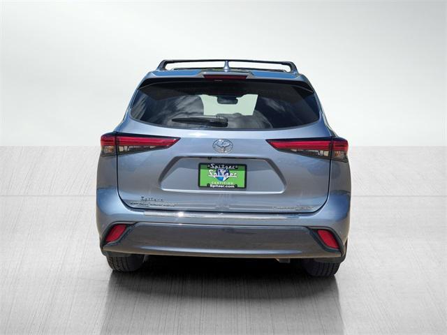 used 2023 Toyota Highlander car, priced at $43,560