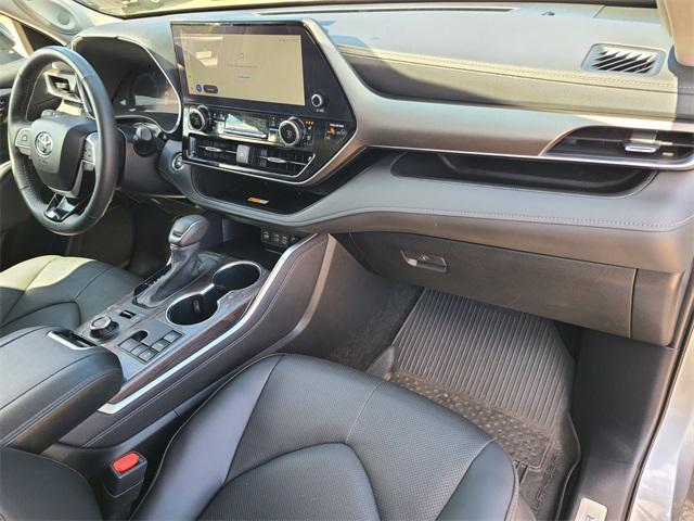 used 2023 Toyota Highlander car, priced at $43,560