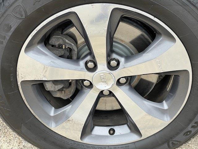 used 2019 Jeep Cherokee car, priced at $16,980