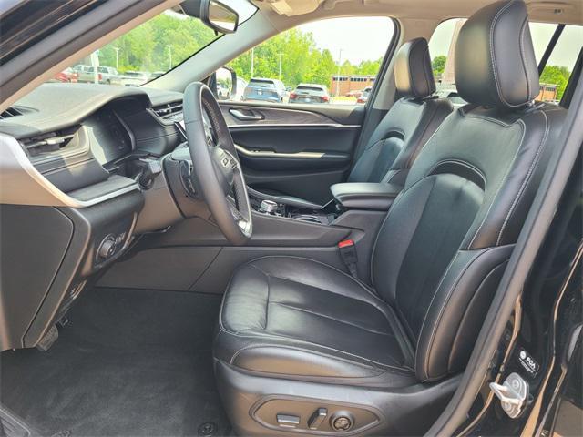 used 2023 Jeep Grand Cherokee car, priced at $27,395