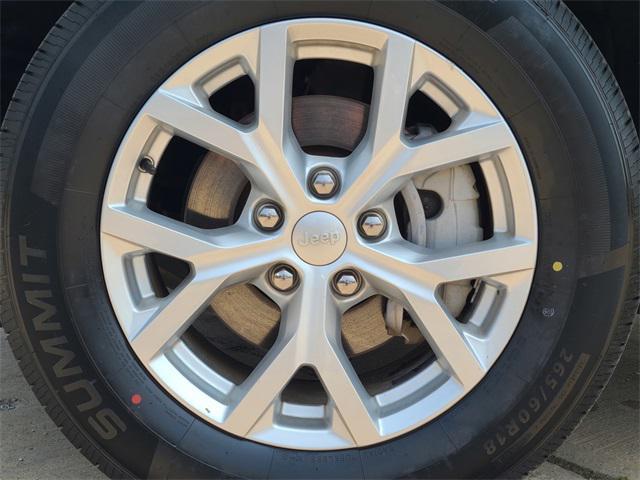 used 2023 Jeep Grand Cherokee car, priced at $27,395