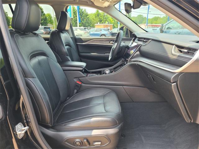 used 2023 Jeep Grand Cherokee car, priced at $27,395
