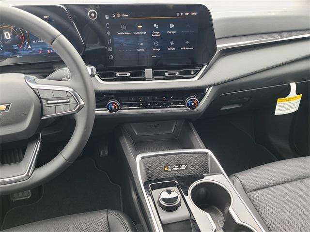 new 2026 Chevrolet Equinox car, priced at $32,340