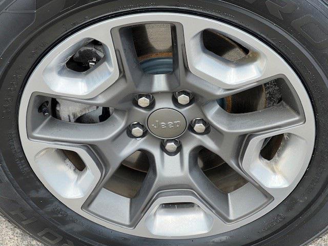 used 2019 Jeep Cherokee car, priced at $21,863