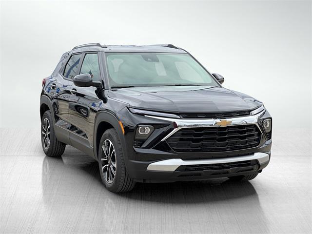 new 2025 Chevrolet TrailBlazer car, priced at $27,884