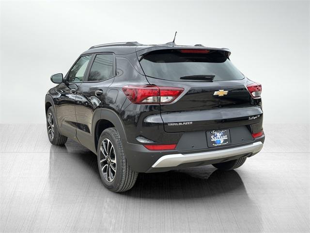 new 2025 Chevrolet TrailBlazer car, priced at $27,884