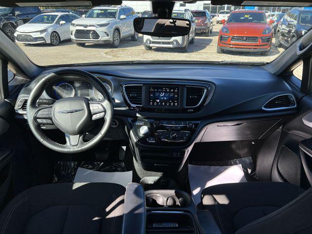 used 2020 Chrysler Pacifica car, priced at $18,925