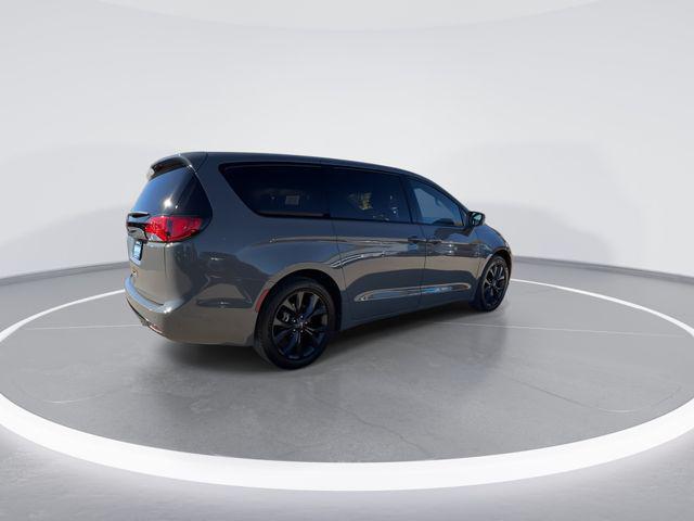 used 2020 Chrysler Pacifica car, priced at $18,925