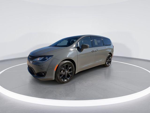 used 2020 Chrysler Pacifica car, priced at $18,925