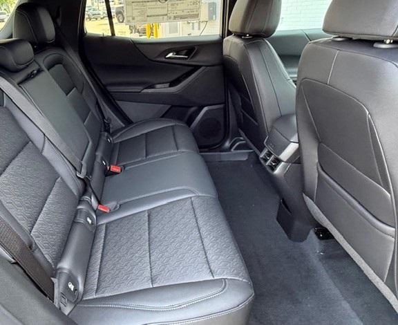 new 2026 Chevrolet Equinox car, priced at $34,370