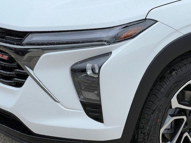 new 2025 Chevrolet Trax car, priced at $27,850