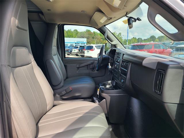 new 2025 Chevrolet Express 2500 car