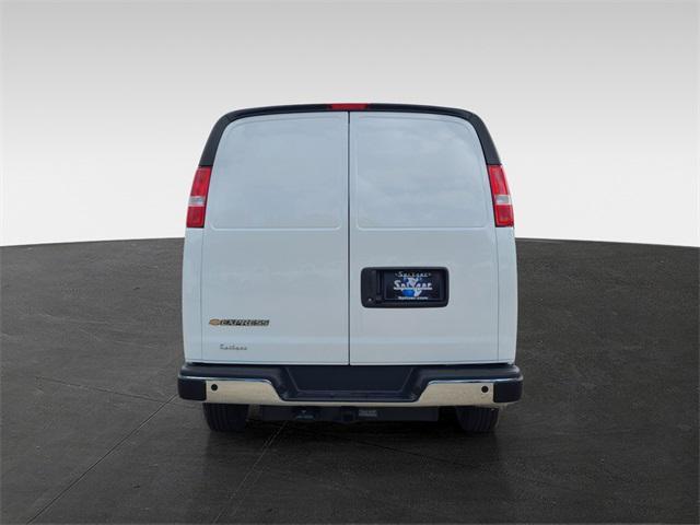 new 2025 Chevrolet Express 2500 car