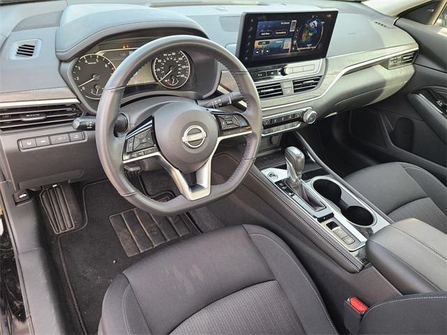 used 2023 Nissan Altima car, priced at $24,280