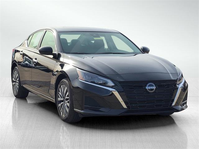 used 2023 Nissan Altima car, priced at $24,280