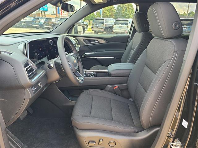 new 2026 Chevrolet Traverse car, priced at $42,990