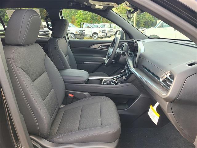 new 2026 Chevrolet Traverse car, priced at $42,990