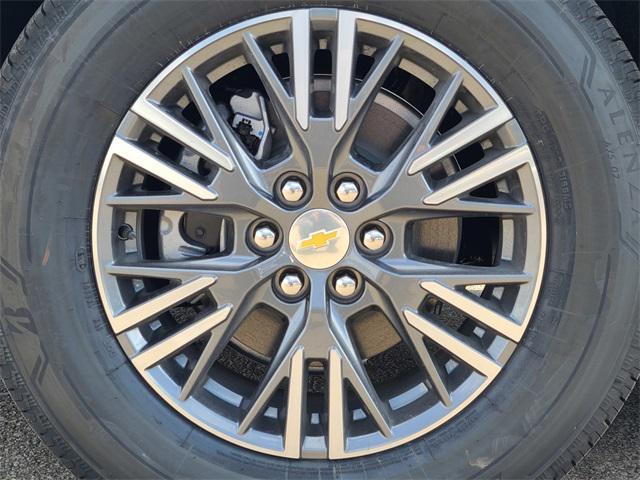 new 2026 Chevrolet Traverse car, priced at $42,990