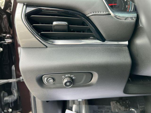 used 2022 Chevrolet Traverse car, priced at $29,545