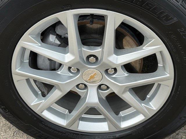 used 2024 Chevrolet Equinox car, priced at $24,411