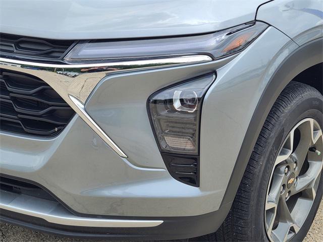 used 2025 Chevrolet Trax car, priced at $22,844