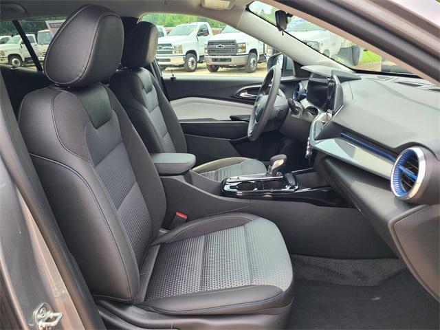 used 2025 Chevrolet Trax car, priced at $22,844