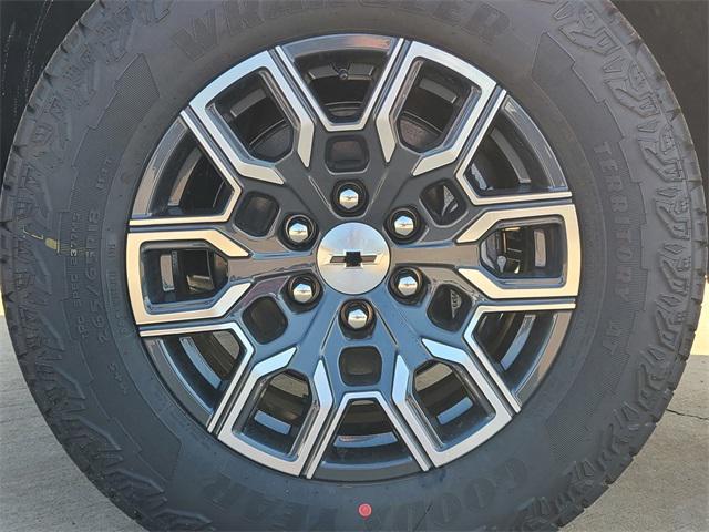 new 2025 Chevrolet Colorado car, priced at $46,320
