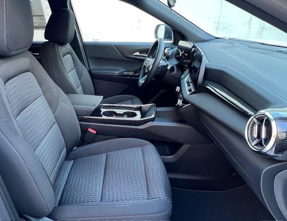 new 2026 Chevrolet Equinox car, priced at $30,495