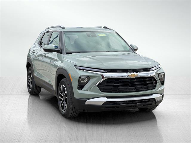 new 2025 Chevrolet TrailBlazer car, priced at $28,117