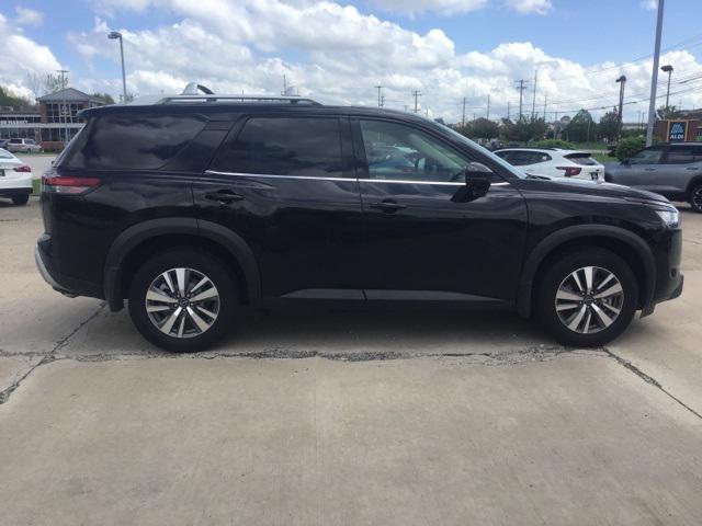used 2024 Nissan Pathfinder car, priced at $39,995
